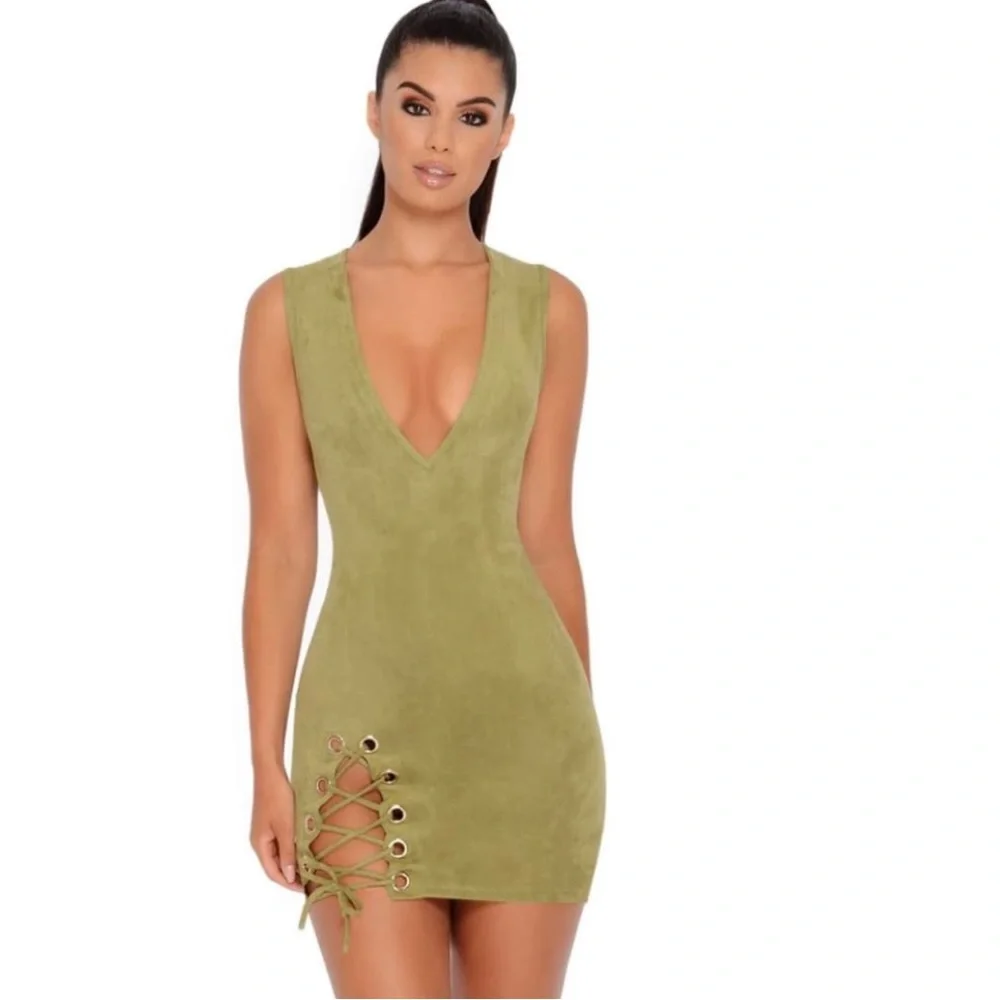 BNWT Oh Polly Thigh And Mighty Plunge Suede Mini Dress in Green - Picture 1 of 7